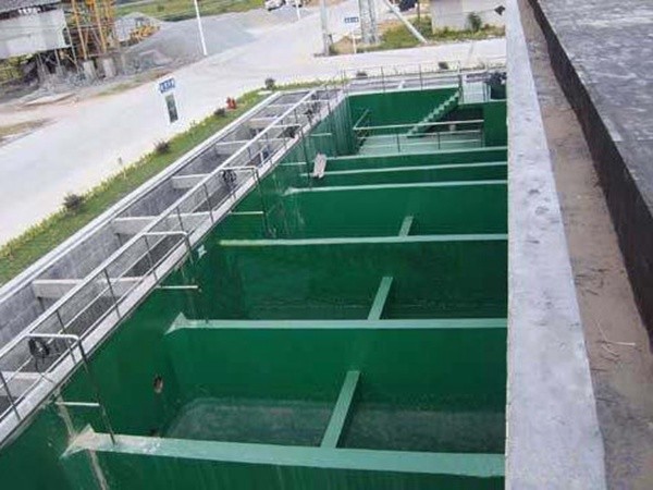 污水池